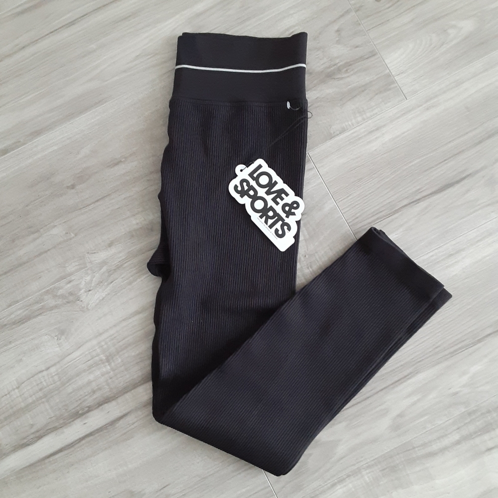 Love & Sports Women Leggings ( XL )